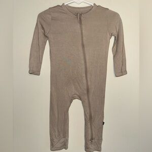 Kyte BABY 6-12mo Soft Tan Romper